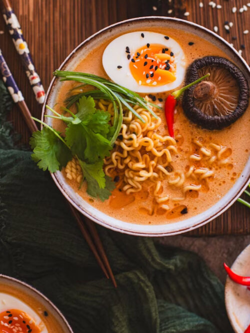 Ramen met gochujang, pindakaas en kokosroom - KOOK DAN